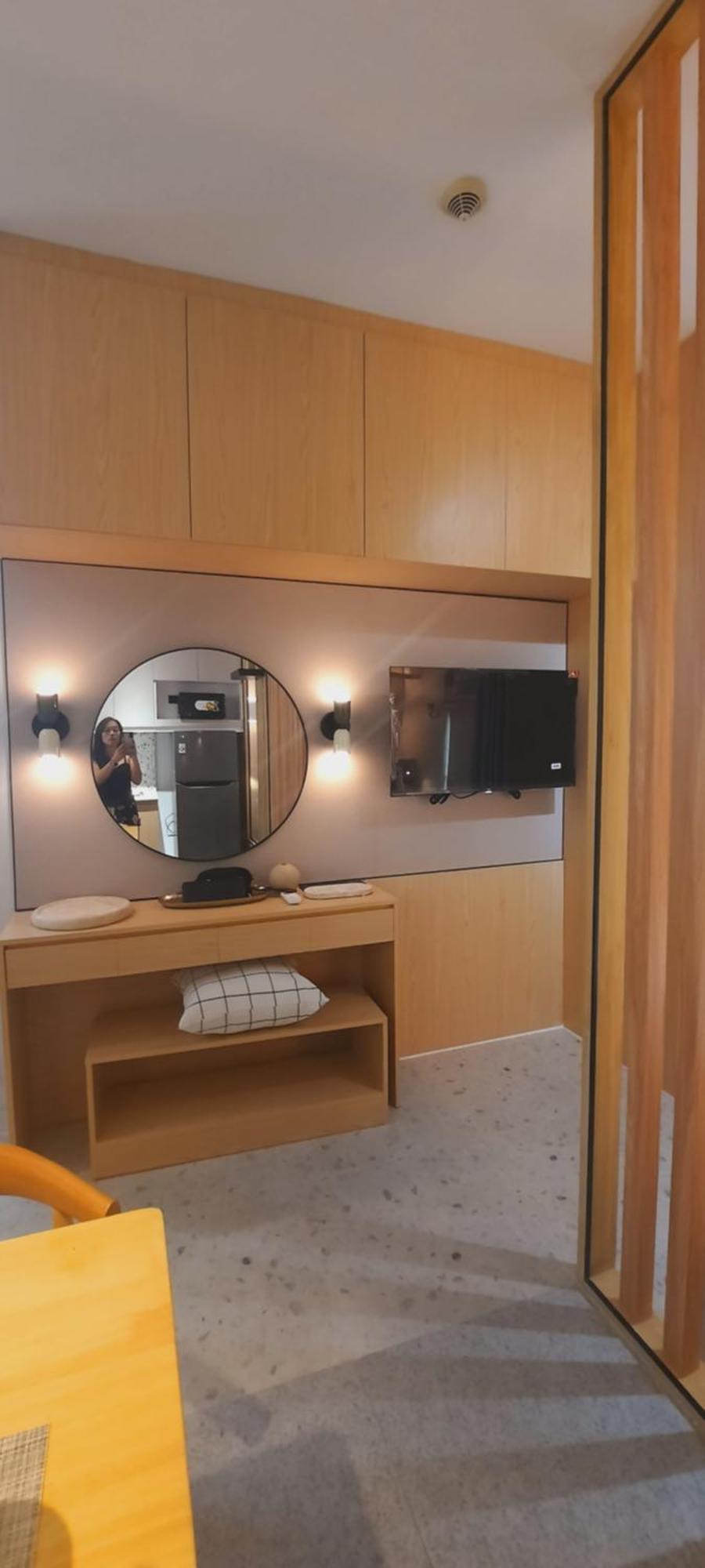 Apartment Modern Zen Den